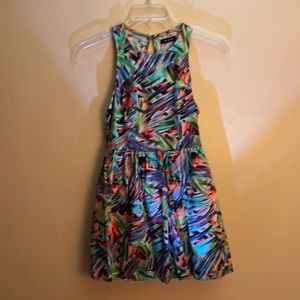 Do&be woman’s floral dress size small